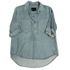 VELVET HEART Blue Tencel Denim Top with Geometric Pattern and Roll Tab Sleeves